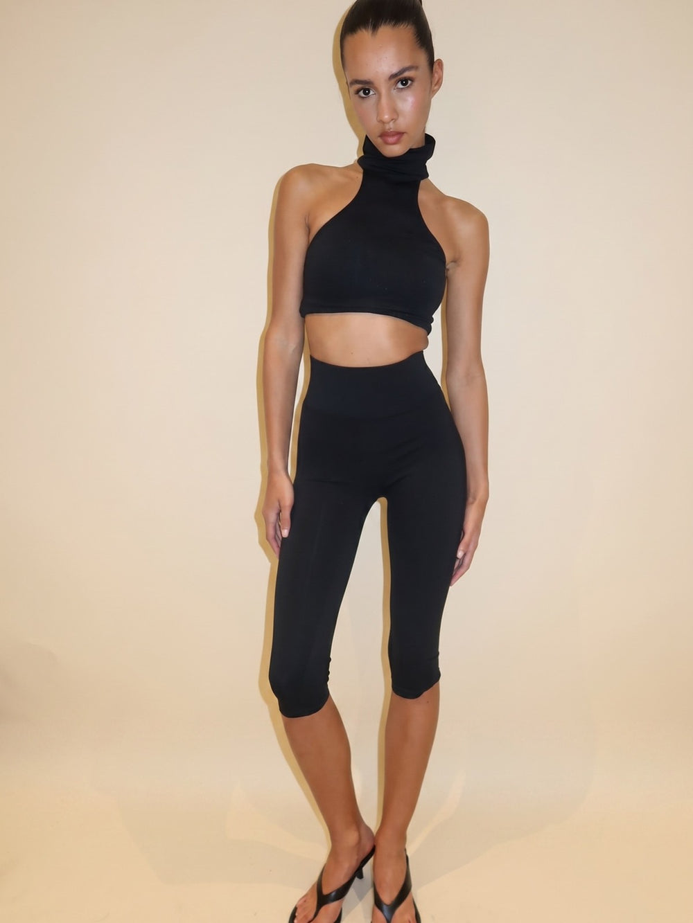 INTEGRATED HIP LEGGINGS