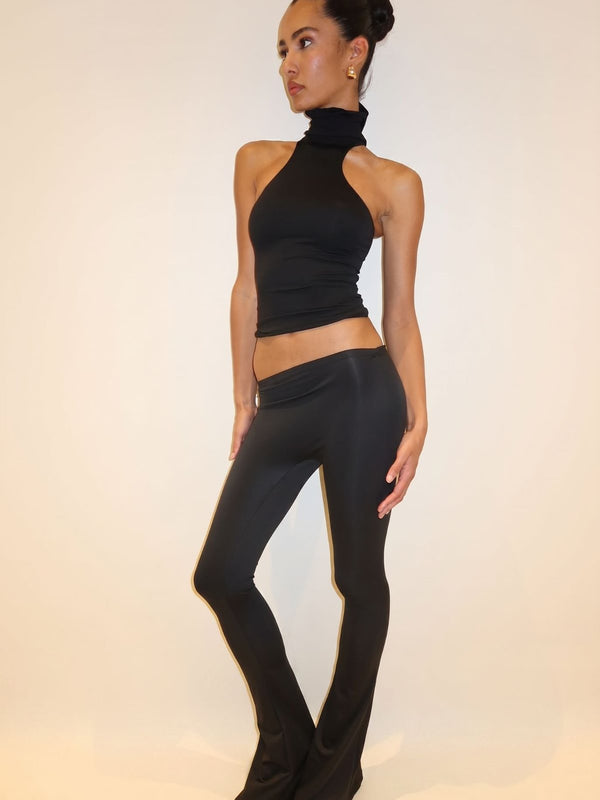 ASYMMETRICAL FLAZE LEGGINGS - BLACK