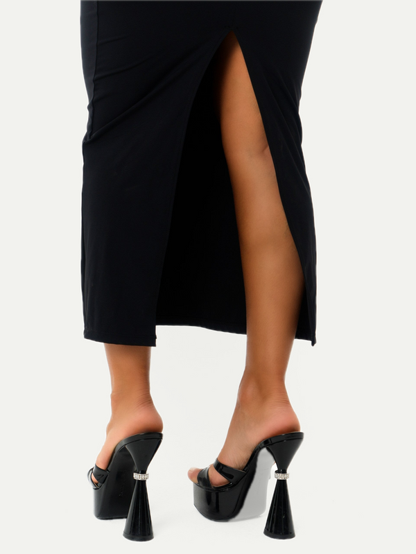BLACK SHAPED HOURGLASS DRESS